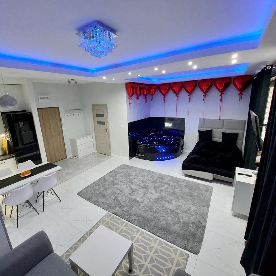Mp Apartament Bialystok Jacuzzi Eksteriør billede