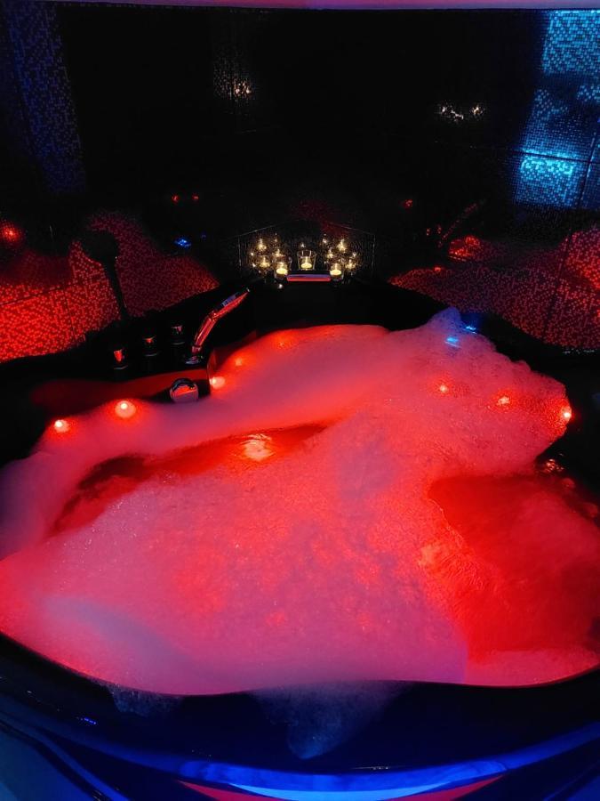 Mp Apartament Bialystok Jacuzzi Eksteriør billede